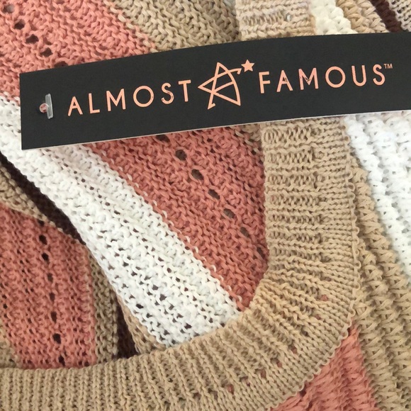 Almost Famous Womens Striped Fringe Sleeveless Top - Picture 2 of 6